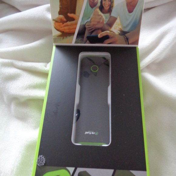 Re-Fuel by Digipower Rechargeable Power Bank 2600 mAh - Picture 2 of 5